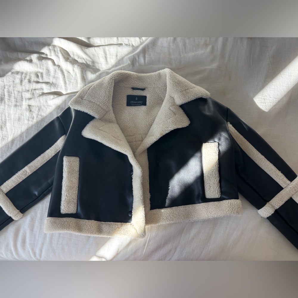 STRADIVARIUS Sherpa lined leather jacket